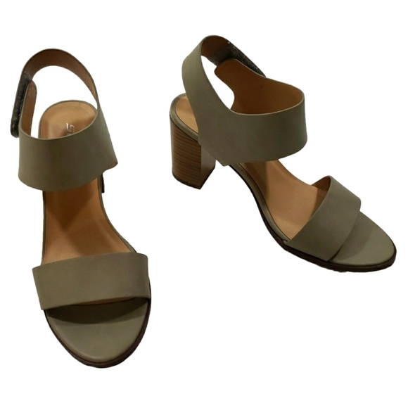 SODA~Woman Size 7.5 M~Gray Open Toe Chunky Heel Ankle Strap Dress Sandals NEW. - Picture 7 of 11